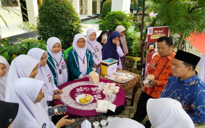 Gelar Karya P5 SMA IT IQRA' Kota Bengkulu: Siswa Berinovasi Hasilkan Produk Melalui Pemanfaatan Mikroba Guna Songsong Kehidupan Berkelanjutan