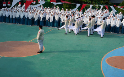 SMAIT IQRA' Kota Bengkulu Gelar Upacara Peringatan HUT RI ke-79 dengan Tema 