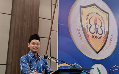 Guru Ferdi Syahdani, S.Pd., Gr., Sukses Selesaikan DIKLAT Nasional Mengenai Media Pembelajaran Interaktif dan Penggunaan Teknologi di Kelas untuk Tingkatkan Kualitas Pembelajaran di SMA IT IQRA' Kota Bengkulu